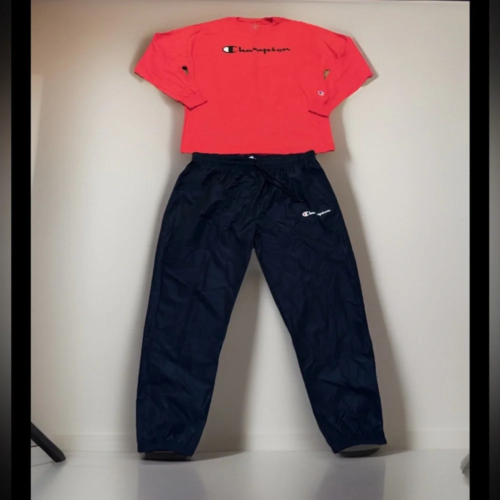 CHAMPION OUTFIT Red Crew Neck LS Top & Blue Windbreaker W/Pocket Zip Cuff Jogger